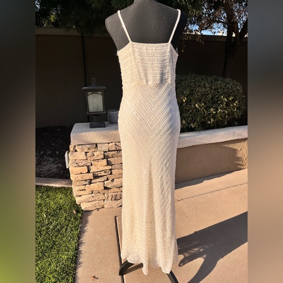 Marina Wedding dress formal gown white size 8 - Picture 3 of 8